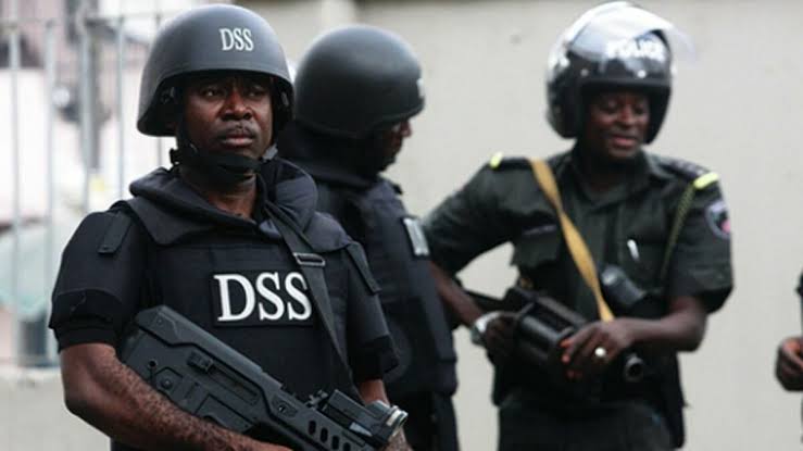 DSS Ta Gurfanar da Tsohon Jami'inta Bisa Zargin Alaƙa da IPOB